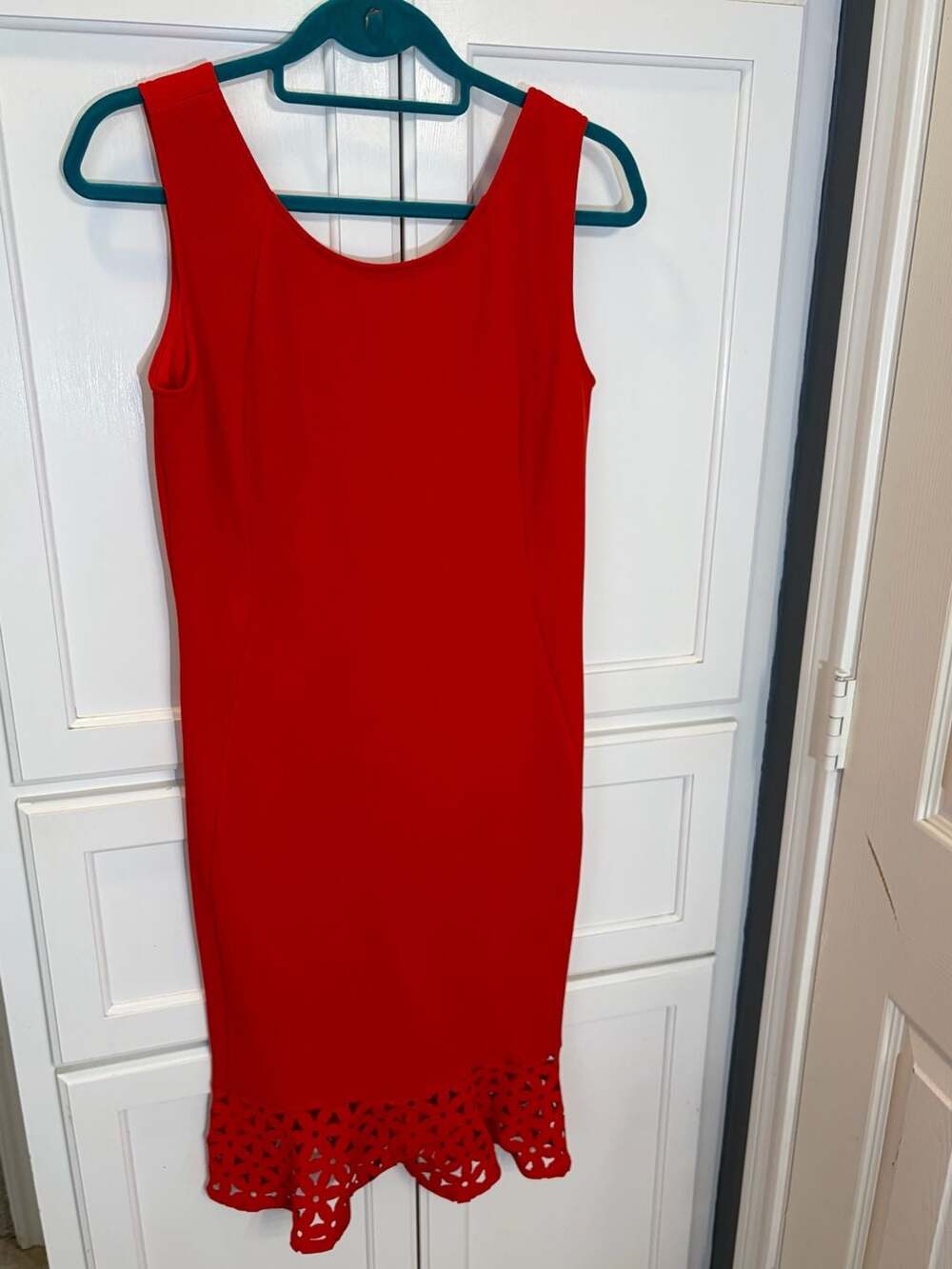 Joseph Ribkoff Red Sleeveless Textured Sheath Dress with Laser Cut Hem Size 12